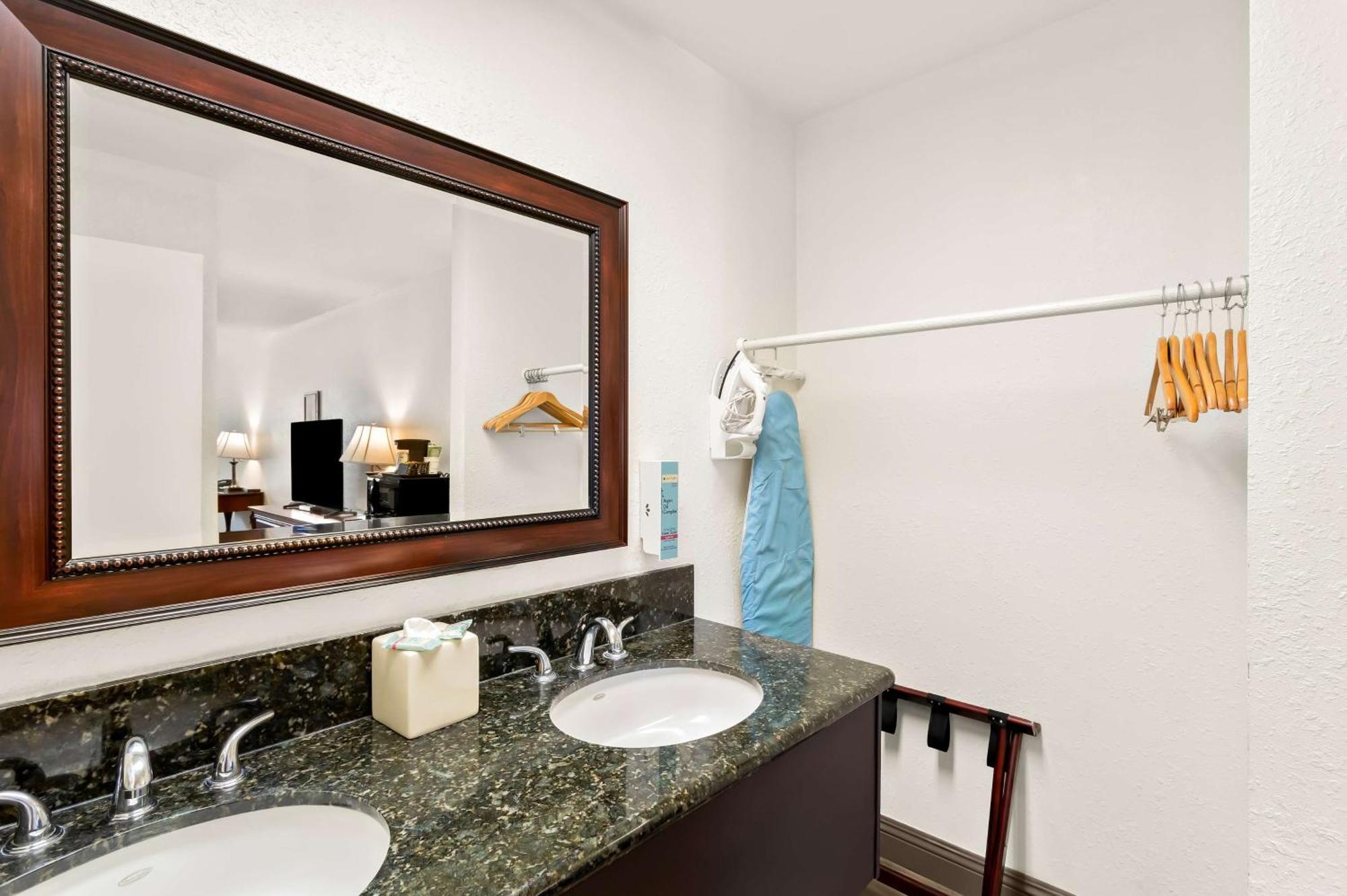 Surestay Plus Hotel By Best Western سوسانفيلي المظهر الخارجي الصورة